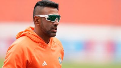 R.Ashwin:'ನೀವು ನಿಜವಾಗ್ಲೂ ಒಬ್ಬ ಕ್ರಿಕೆಟಿಗರಾ?': ಹೋಲ್ಡರ್ ಹಿಡಿದ ಕ್ಯಾಚ್‌ ಸಮರ್ಥಿಸಿಕೊಂಡ ಆರ್.ಅಶ್ವಿನ್‌ಗೆ ನೆಟ್ಟಿಗರ ತರಾಟೆ 