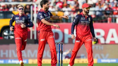 RCB: ಪಂಜಾಬ್‌ ಕಿಂಗ್ಸ್‌ ಹಾರಾಟಕ್ಕೆ ಬ್ರೇಕ್‌ ಹಾಕಿ ಬ್ಯಾಕ್‌ ಬೋನ್‌ ಮುರಿದ ಆರ್‌ಸಿಬಿ: ಪ್ಲೇ-ಆಫ್‌ಗೆ ಗ್ರ್ಯಾಂಡ್ ಎಂಟ್ರಿ   