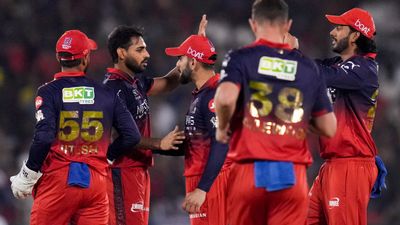 RCB Playoff: ಆರ್‌ಸಿಬಿ ಪ್ಲೇ-ಆಫ್ ಪ್ರವೇಶದ ಲೆಕ್ಕಾಚಾರ