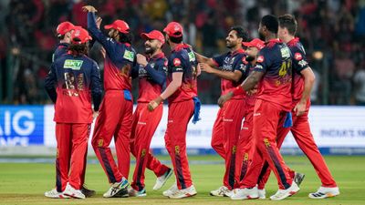 RCB Playing 11: ಎಲ್‌ಎಸ್‌ಜಿ ವಿರುದ್ಧ ಆರ್‌ಸಿಬಿ ಬಲಿಷ್ಠ ಪ್ಲೇಯಿಂಗ್ 11