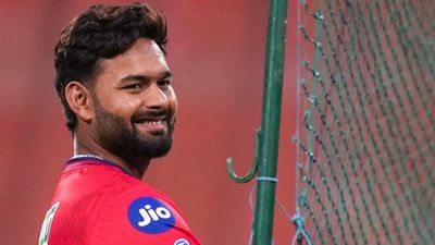 Rishabh Pant: ದಯವಿಟ್ಟು ಕ್ಷಮಿಸಿಬಿಡಿ.. ಅಭಿಮಾನಿಗಳಿಗೆ ಕೈಮುಗಿದು ಬೇಡಿಕೊಂಡ ರಿಷಭ್ ಪಂತ್    