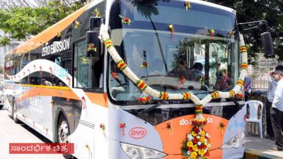 BMTC ಸಂಸ್ಥೆ 4,500 ಹೊಸ ಇ-ಬಸ್; ಕರ್ನಾಟಕ ಸಚಿವ ಸಂಪುಟದ ಅನುಮೋದನೆ ವಿಳಂಬ: ವ್ಯಾಪಕ ಆಕ್ರೋಶ