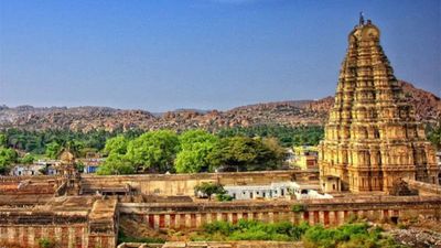 ಮಿಸ್ ಮಾಡಲೇ ಬಾರದ ಕರ್ನಾಟಕದ 5 ಐದು ಪವರ್‌ಫುಲ್ ಪ್ರಾಚೀನ ದೇವಸ್ಥಾನಗಳು