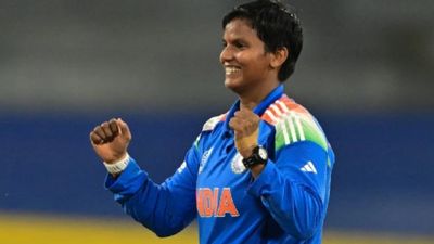 Deepti Sharma: 279ನೇ ಪಂದ್ಯದಲ್ಲಿ ವಿಶ್ವದಾಖಲೆ ಮಾಡಿದ ಟೀಮ್ ಇಂಡಿಯಾ ದೀಪ್ತಿ ಶರ್ಮಾ