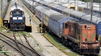 IRCTC ಆಹಾರದ ಗುಣಮಟ್ಟಕ್ಕೆ AI ಕಣ್ಗಾವಲು: 800ಕ್ಕೂ ಹೆಚ್ಚು ಅಡುಗೆಮನೆಗಳ ಮೇಲೆ ನಿಗಾ