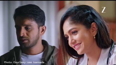 ಒಂಭತ್ತು ತಿಂಗಳು ಮಗುವನ್ನು ಬೆಳೆಸುವ ರಕ್ತ ಮೈಲಿಗೆಯಾ? ಪೀರಿಯೆಡ್ಸ್‌ ಬಗ್ಗೆ ಕರ್ಣ ಡಾಕ್ಟ್ರ ಪವರ್‌ಫುಲ್‌ ಡೈಲಾಗ್‌  