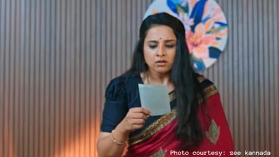 Lakshmi Nivasa Serial: ಜಯಂತ್ - ವೆಂಕಿ ಜನ್ಮ ರಹಸ್ಯ ಬಯಲಾಗುವ ಸಮಯ, ಜಾಹ್ನವಿಗೆ ಸಿಕ್ಕ ಫೋಟೋದಿಂದ ಹೊಸ ತಿರುವು!