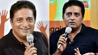 ಮಾರಿಕೊಂಡ ಪತ್ರಕರ್ತರು ಯಾರು?; ನಟ ಪ್ರಕಾಶ್ ರಾಜ್ ವಿರುದ್ಧ ಮಾಧ್ಯಮ ಮಿತ್ರರಿಂದ ಪ್ರಶ್ನೆಗಳ ಮಳೆ