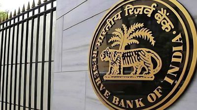 RBI ಶಾಕ್‌: FY27 GDP ಬೆಳವಣಿಗೆ 6.6%ಕ್ಕೆ ಇಳಿಕೆ, ಹಣದುಬ್ಬರ 5.1%ಕ್ಕೆ ಏರಿಕೆ