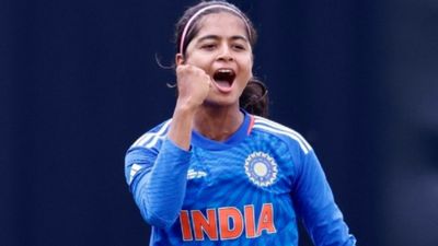 ಕ್ರಿಕೆಟ್ ತೊರೆಯುವ ನಿರ್ಧಾರ.. ಟೀಮ್ ಇಂಡಿಯಾ ಸ್ಟಾರ್ ಆಟಗಾರ್ತಿ, ಕನ್ನಡತಿ ಶ್ರೇಯಾಂಕಾ ಪಾಟೀಲ್ ಅಚ್ಚರಿ ಮಾಹಿತಿ ರಿವೀಲ್