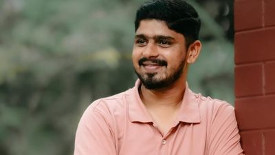 ಸ್ಮಿತೇಶ್ ಎಸ್. ಬಾರ್ಯ: ಕನಸುಗಳನ್ನು ಸಾಕಾರಗೊಳಿಸುವ 'ಬಹುಮುಖಿ' ಪ್ರತಿಭೆ 