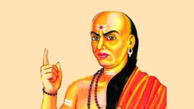 ಚಾಣಕ್ಯ ನೀತಿ: ಸಮಾಜದಲ್ಲಿ ಗೌರವ ಸಿಗಬೇಕೆ? ಹಾಗಾದರೆ ಜೀವನದಲ್ಲಿ ಈ 7 ಅಭ್ಯಾಸಗಳನ್ನು ರೂಢಿಸಿಕೊಳ್ಳಿ