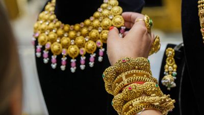 Gold Price: ಬಂಗಾರ, ಬೆಳ್ಳಿ ಬೆಲೆ ಇಳಿಕೆಯಾಗಿದ್ಯಾ? ಇಲ್ಲಿದೆ ಜುಲೈ 12ರ ಚಿನ್ನದ ದರಪಟ್ಟಿ   