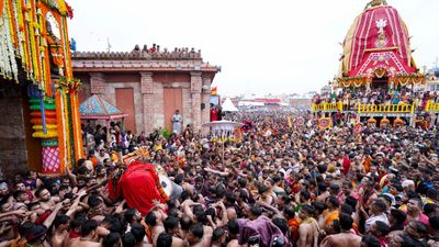 Stampede: ಪುರಿ ಜಗನ್ನಾಥ ರಥಯಾತ್ರೆಯಲ್ಲಿ ಕಾಲ್ತುಳಿತ: 2 ಸಾವು, ಆಸ್ಪತ್ರೆ ಸೇರಿದ 200 ಭಕ್ತರು