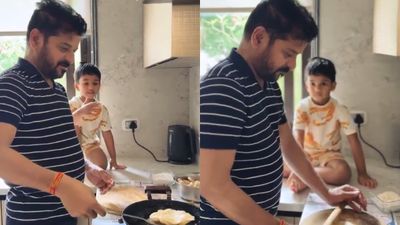 ಮೊಮ್ಮಗನ ಖುಷಿಗೆ ಅಡುಗೆಮನೆಗೆ ಎಂಟ್ರಿಕೊಟ್ಟ ತೆಲಂಗಾಣ CM ರೇವಂತ್ ರೆಡ್ಡಿ: ವೈರಲ್ ಆಯ್ತು ಪೂರಿ ಮಾಡ್ತಿರೋ ವಿಡಿಯೋ