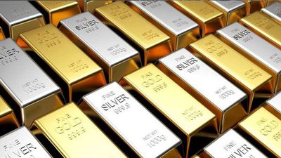 സ്വര്‍ണം മാത്രമല്ല, വെള്ളിയും കുതിക്കും... ഇനി വരാന്‍ പോകുന്നത് വെള്ളിയുടെ കാലം, പ്രവചനം ഇങ്ങനെ