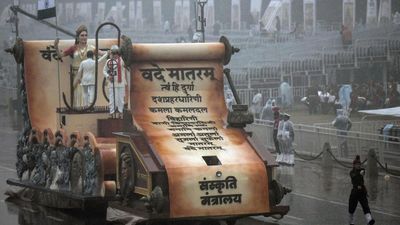 വന്ദേമാതരം കേള്‍ക്കുമ്പോഴും എഴുന്നേല്‍ക്കണം? പുതിയ പ്രോട്ടോക്കോളിന് നീക്കവുമായി കേന്ദ്ര സര്‍ക്കാര്‍