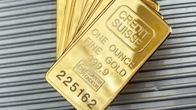 അയ്യോ..!സ്വർണ വില 10 ലക്ഷമാകും..! നിക്ഷേപിക്കാൻ ഇനിയും വൈകരുത്