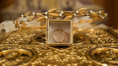 യൂറോയും വീണു, ബാങ്കുകളില്‍ പൊന്ന് കുമിഞ്ഞ് കൂടുന്നു; ലണ്ടനില്‍ മാത്രം അരട്രില്യണ്‍ ഡോളറിന്റെ സ്വര്‍ണം!