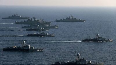 ലോകം മൂന്നാം മഹായുദ്ധത്തിലേക്ക്? യുഎസ് പടക്കപ്പലുകൾ ഇറാൻ തീരത്ത്