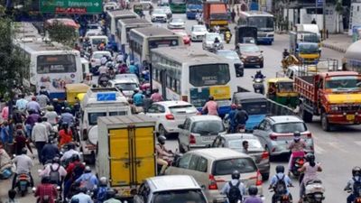 ബെംഗളൂരു നിവാസികൾ പെട്ടു; ഗതാഗത കുരുക്ക് കുറക്കാൻ കണ്‍ജെഷൻ ചാർജ് വരുന്നു?