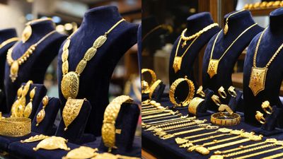 'സ്വര്ണം വാങ്ങലും വില്ക്കലും രണ്ടും നില്ക്കും, പൊതുജനം ആകെ അങ്കലാപ്പിൽ, ഒരു ദിവസം തന്നെ ലാഭവും നഷ്ടവും'