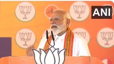 'കേരളത്തിൽ ബിജെപി അധികാരത്തിൽ വരും; എൽഡിഎഫും യുഡിഎഫും ഞങ്ങളെ ഭയക്കുന്നു'; മോദി