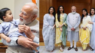 ദൈവീകം ഈ ബന്ധം; ഓമിയെ താലോലിച്ച് പ്രധാനമന്ത്രി; ചിത്രങ്ങള്‍ പങ്കുവെച്ച് കൃഷണകുമാര്‍