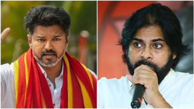 വിജയ് ബിജെപിക്കൊപ്പം പോകുമോ? പവന്‍ കല്യാണ്‍ ഇടപെട്ടു, രാഷ്ട്രീയ തന്ത്രം മാറ്റണം എന്ന് ഉപദേശം