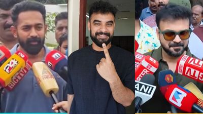 രാഷ്ട്രീയത്തിലേക്ക് ഇല്ലെന്ന് ടൊവിനോ, പുതിയ തലമുറ വരട്ടെയെന്ന് ആസിഫ്, താരപ്രതികരണങ്ങൾ