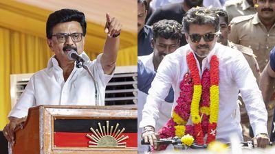 വിജയുടെ ഭാവി മാറ്റിയെഴുതുമോ പേരമ്പൂർ? തമിഴ്നാട് തിരഞ്ഞെടുപ്പിലെ നിർണായക മണ്ഡലങ്ങൾ ഇവ