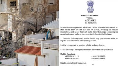 'അടുത്ത 48 മണിക്കൂർ നേരം നിലവിലുള്ള സ്ഥലത്ത് തന്നെ തുടരണം'; ഇറാനിലെ ഇന്ത്യക്കാർക്ക് എംബസിയുടെ മുന്നറിയിപ്പ്