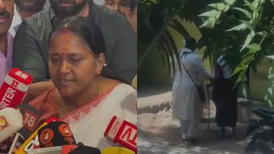 പിന്തുടരുന്നത് ക്രിമിനലുകൾ; വീഡിയോ ചിത്രീകരിച്ചവർക്കെതിരെ ആരോപണങ്ങളുമായി ശോഭ സുരേന്ദ്രൻ!