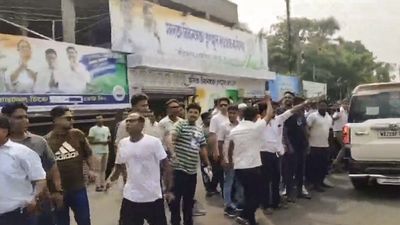 ബംഗാളില്‍ വോട്ടെണ്ണലിന് മണിക്കൂറുകള്‍ക്ക് മുന്‍പ് റീപോളിംഗ് പ്രഖ്യാപിച്ച് തിരഞ്ഞെടുപ്പ് കമ്മീഷന്‍