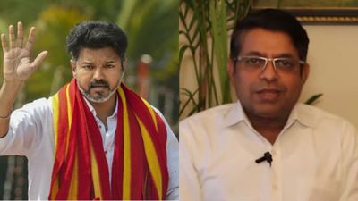 'വിജയുടെ ജാതകം വിജയം കൊണ്ടുവരും, രാഷ്ട്രീയത്തിൽ ഒരു സുനാമി സൃഷ്ടിക്കും', ജ്യോതിഷിയുടെ വൈറൽ പ്രവചനം