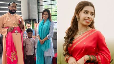 ബിഷപ്പ് നോബിൾ ഫിലിപ്പിനോട് മാപ്പ് പറഞ്ഞ് രേണു സുധി; പിന്നാലെ കൈയ്യടി, 'തെറ്റ് മനസിലാക്കിയത് നല്ല കാര്യം'