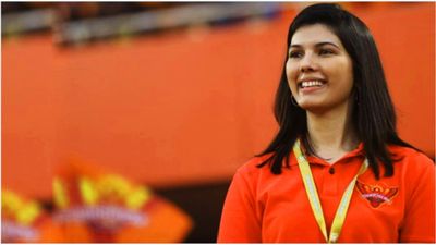 ഐപിഎൽ ആരാധകരുടെ ക്രഷ്; കാവ്യ മാരന്റെ കോടികളുടെ ആസ്തി വിവരങ്ങൾ പുറത്ത്!
