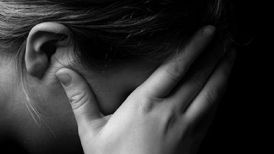 କଣ ଆପଣ ଡିପ୍ରେସନରେ ? ସେଥିରୁ ବାହାରିବେ କେମିତି