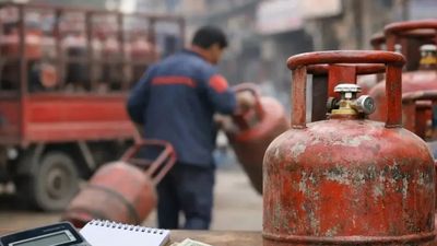 ବଦଳିଲା ନିୟମ୨୫ ଦିନ ପରେ ଦ୍ବିତୀୟ ସିଲିଣ୍ଡର ବୁକିଂ