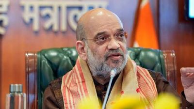 ଭୁବନେଶ୍ୱର ବିମାନବନ୍ଦରରେ କେନ୍ଦ୍ର ଗୃହ ମନ୍ତ୍ରୀ ଅମିତ ଶାହ, ସ୍ୱାଗତ ଜଣାଇଲେ ମୁଖ୍ୟମନ୍ତ୍ରୀ ମୋହନ ମାଝୀ