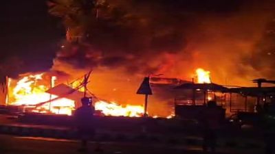 କଳିଙ୍ଗ ଷ୍ଟୁଡିଓ ଛକରେ ଭୟଙ୍କର ଅଗ୍ନିକାଣ୍ଡ, ଉଦ୍ଧାର କାର୍ଯ୍ୟ ଜାରି