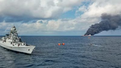 ଭାରତକୁ ଫେରୁଥିବା ଜାହାଜ ଉପରେ ବଡ଼ ଆକ୍ରମଣ 