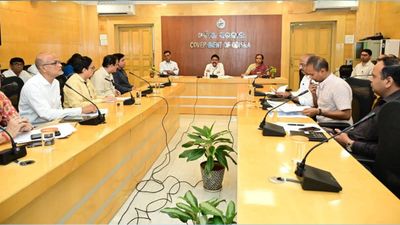 ସ୍ୱାସ୍ଥ୍ୟ ପ୍ରତିଷ୍ଠାନଗୁଡ଼ିକରେ ଅଗ୍ନି ନିରାପତ୍ତା ନିମନ୍ତେ ସ୍ୱାସ୍ଥ୍ୟ ମନ୍ତ୍ରୀଙ୍କ ଜିଲ୍ଲାପାଳଙ୍କ ସହ ସମୀକ୍ଷା ବୈଠକ