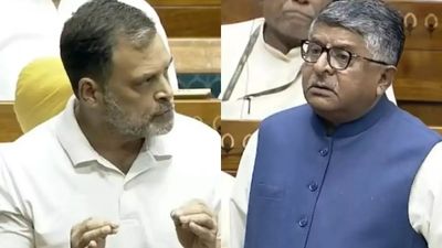 ପ୍ରଧାନମନ୍ତ୍ରୀଙ୍କ ଉପରେ ବିରୋଧୀ ଦଳ ନେତାଙ୍କ ଟିପ୍ପଣୀ, ସଂସଦରେ ରାହୁଲ- ରବି ଶଙ୍କର ମୁହାମୁହିଁ