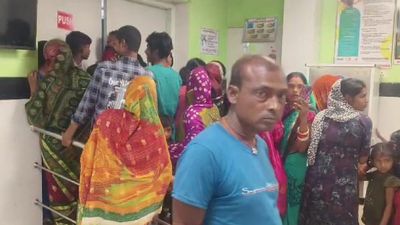 ଡାଲମାରୁ ବାହାରିଲା ସାପ, ଲୋକେ ଛାନିଆ, ସ୍ଵାସ୍ଥ୍ୟ ପରୀକ୍ଷା ପାଇଁ ୪୦ରୁ ଊର୍ଦ୍ଧ୍ବ ଲୋକଙ୍କ ଲମ୍ବା ଲାଇନ