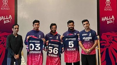 IPL 2026: ନୂଆ ଜର୍ସି ଉନ୍ମୋଚିତ କଲା ରାଜସ୍ଥାନ ରୟାଲ୍ସର