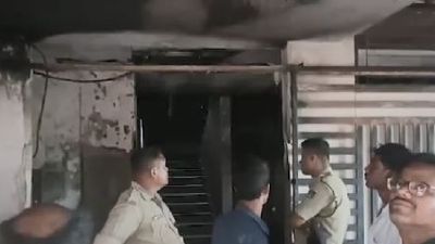 ଆପାର୍ଟମେଣ୍ଟରେ ନିଆଁ, ଦୁଇ ଜୀବନ୍ତ ଦଗ୍ଧ