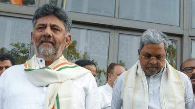 ଇସ୍ତଫା ଦେଲେ ସିଦ୍ଦରମୈୟା, ଡିକେ ଶିବକୁମାର ହେବେ ପରବର୍ତ୍ତୀ ମୁଖ୍ୟମନ୍ତ୍ରୀ