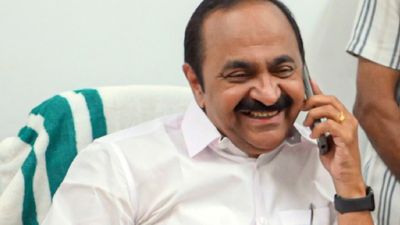 ମୁଖ୍ୟମନ୍ତ୍ରୀ ଭାବରେ ଶପଥ ନେଲେ ଭିଡି ସତୀଶନ୍, ମନ୍ତ୍ରିମଣ୍ଡଳରେ ୨୦ ବିଧାୟକ