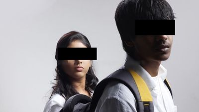 திண்டுக்கல்லில் உனக்கு 16 எனக்கும் 16.. 15 பவுன் தங்கம்.. இந்த வயதில் பார்த்த பெரிய வேலை